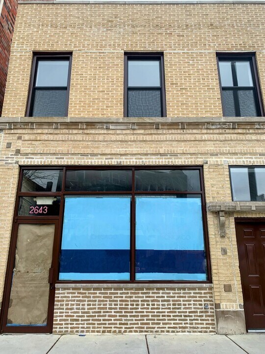 2643 W Armitage Ave in Chicago, IL - Building Photo