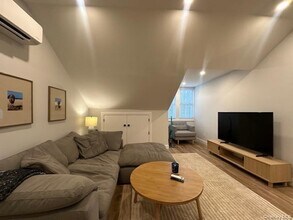 68 Nassau Rd in Huntington, NY - Building Photo - Building Photo