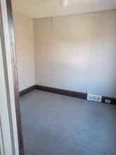 1968 Cudaback Ave, Unit 1 in Niagara Falls, NY - Foto de edificio - Building Photo