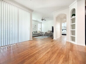 1740 Bearberry Cir in Lutz, FL - Building Photo - Building Photo