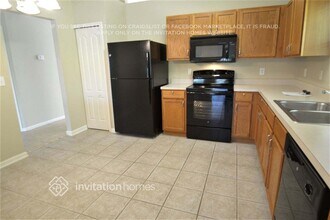 2210 Shelbourne Ct in Wesley Chapel, FL - Foto de edificio - Building Photo