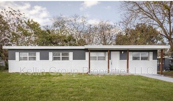 1142 Carefree Cove Dr in Winter Haven, FL - Building Photo