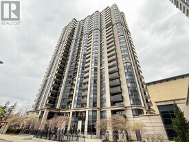153 Beecroft Rd in Toronto, ON - Building Photo