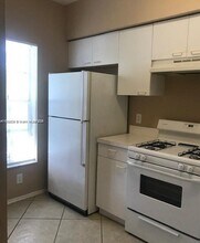 8066 Sanibel Dr in Tamarac, FL - Building Photo - Building Photo