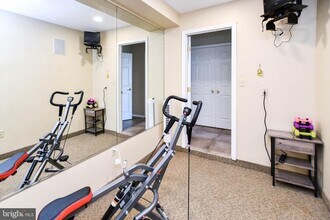 9466 Sea Breeze Ct in North Beach, MD - Building Photo - Building Photo