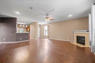 2402 Lofty Falls Ct in Spring, TX - Building Photo - Building Photo