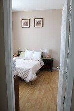 21 Linden St in Quincy, MA - Building Photo - Building Photo