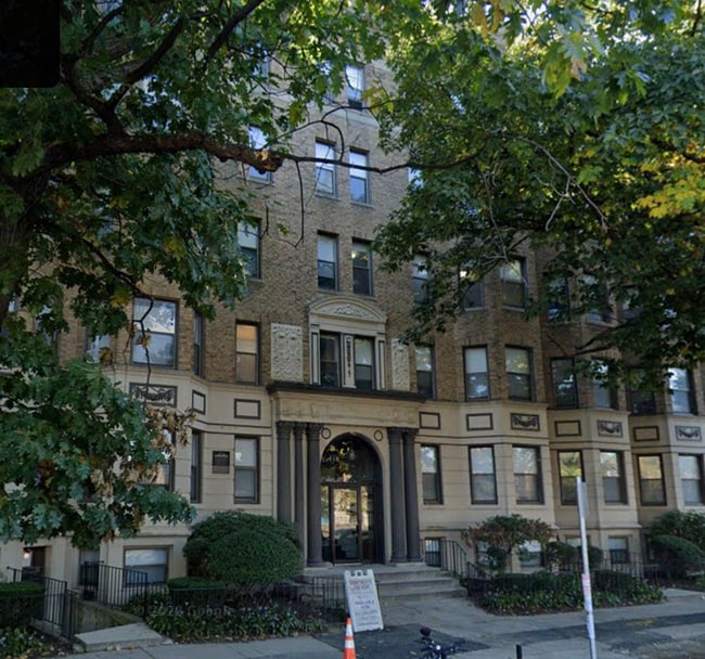 1148 Commonwealth Ave, Unit 15