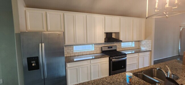 property at 5022 Brewcastle Ln