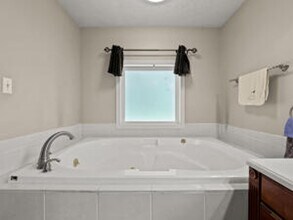 1018 Meadowbrook St in Deridder, LA - Building Photo - Building Photo