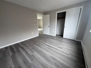 70 Weber St, Unit APT 2C in Bridgeport, CT - Building Photo - Building Photo