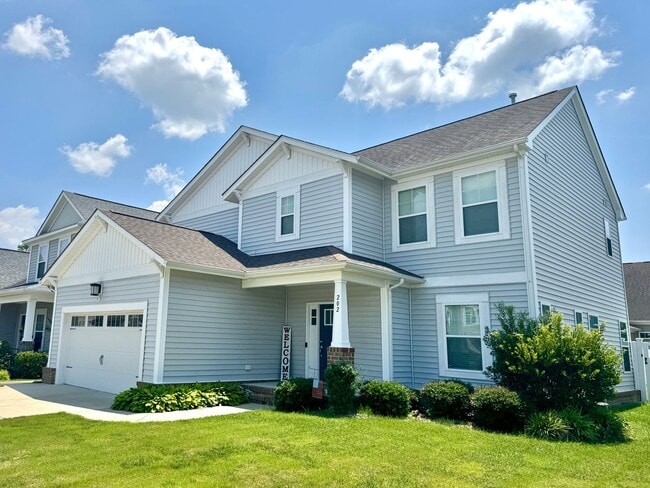 property at 202 Bennetts Grove Ln
