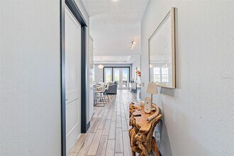 701 E 3rd Ave in New Smyrna Beach, FL - Building Photo - Building Photo