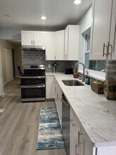 154 SE Selva Ct in Port St. Lucie, FL - Foto de edificio - Building Photo