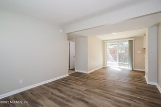 9246 Spottswood Rd in Jacksonville, FL - Building Photo - Building Photo