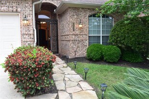 11110 S Reach in Montgomery, TX - Building Photo