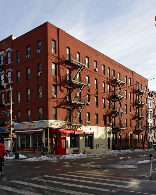 47 E 7th St in New York, NY - Foto de edificio - Building Photo