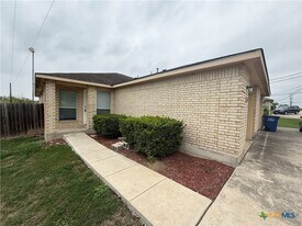 2774 FM1044 in New Braunfels, TX - Building Photo