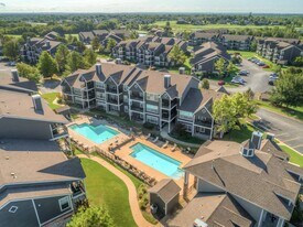 Villas at Bailey Ranch Apartment Homes in Owasso, OK - Building Photo