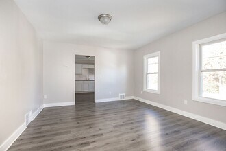 3782 W 38th St in Cleveland, OH - Building Photo - Building Photo