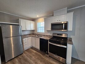 3660 S Lapeer Rd in Metamora, MI - Building Photo