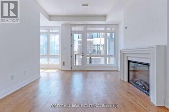 22 Banshee Ln in Richmond Hill, ON - Building Photo - Building Photo