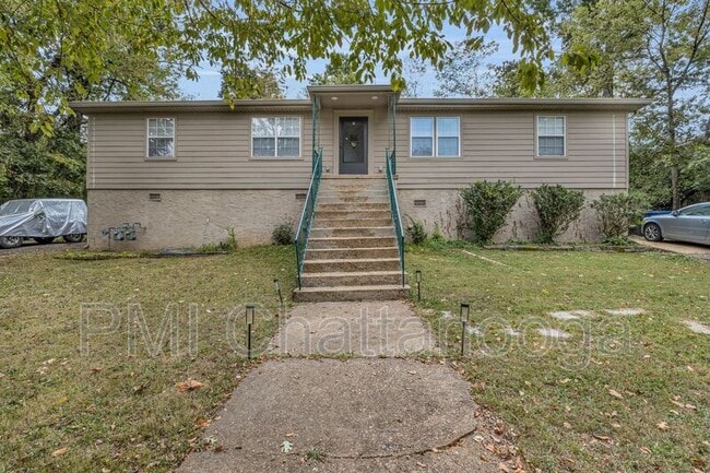 property at 306 Glenwood Cir