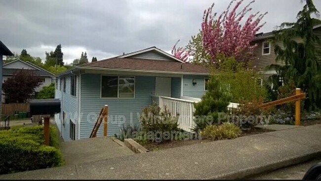 property at 5215 38th Ave SW