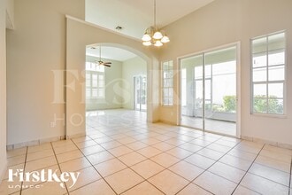 13455 Lake Turnberry Cir, Unit 1225 in Orlando, FL - Building Photo - Building Photo