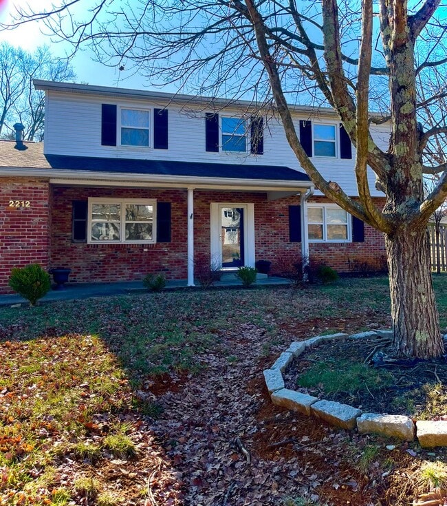 property at 2212 E Queens Way