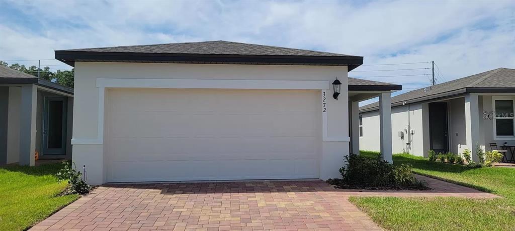 3272 Bella Vista Dr in Davenport, FL - Building Photo