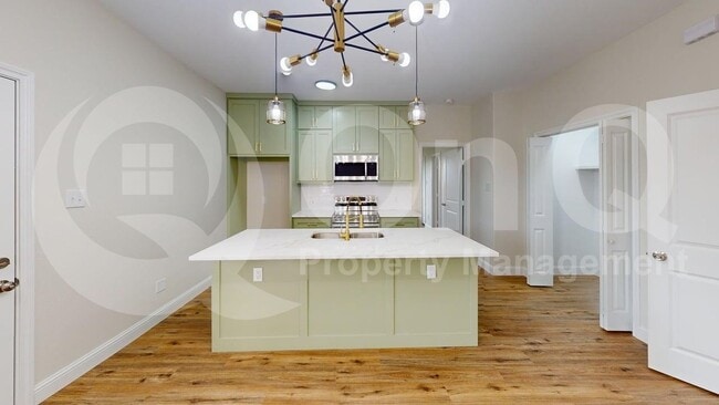 property at 8001 W Elizabeth Ln