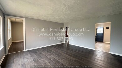 232 State St-Unit -4 in Eaton Rapids, MI - Building Photo - Building Photo