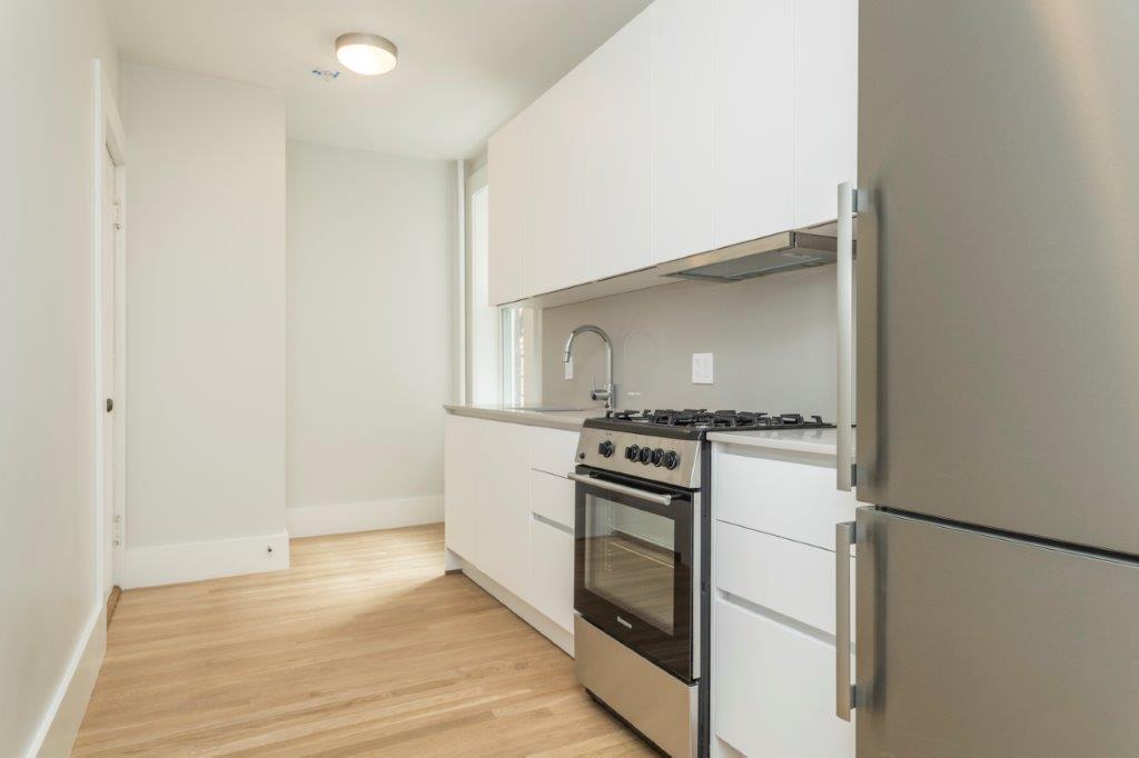 1863 Commonwealth Ave, Unit 9 in Boston, MA - Building Photo