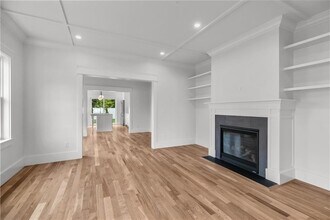 22 Anchor Way in Newport, RI - Building Photo - Building Photo