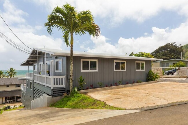 47-82-82 Laenani Dr in Kaneohe, HI - Building Photo - Building Photo