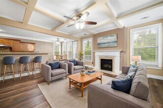 548 Myrtle Trace Ln in Suwanee, GA - Building Photo - Building Photo