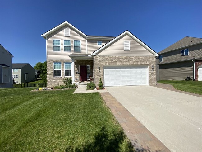 property at 4263 Lilac Ln