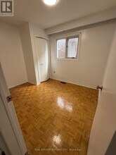 214 Fairglen Ave in Toronto, ON - Building Photo - Building Photo