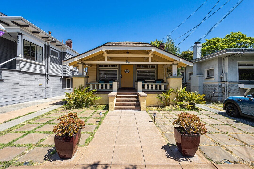 1226 Pearl St in Alameda, CA - Building Photo