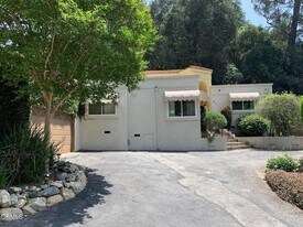 5414 Palm Dr in La Cañada Flintridge, CA - Building Photo