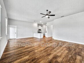 216 Lt. John Decker Dr in San Marcos, TX - Building Photo - Building Photo