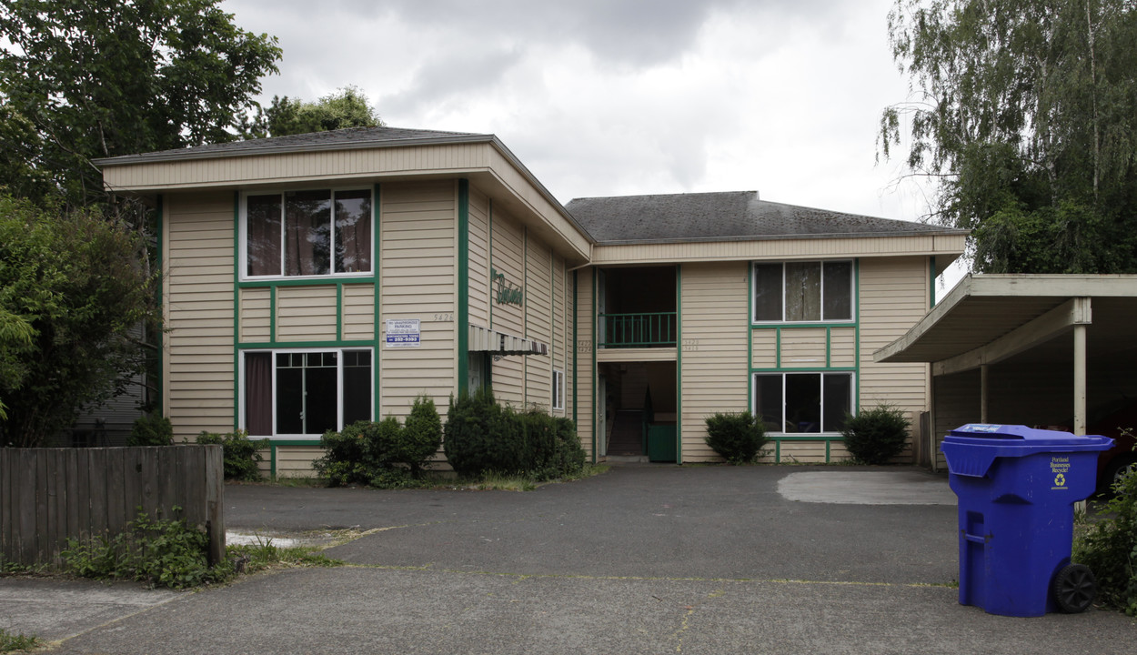 The Dor'wick Apartments in Portland, OR - Building Photo