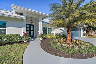 491 Sunset Way in Juno Beach, FL - Building Photo - Building Photo