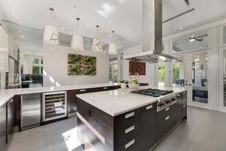 765 Allendale Rd in Key Biscayne, FL - Building Photo - Building Photo