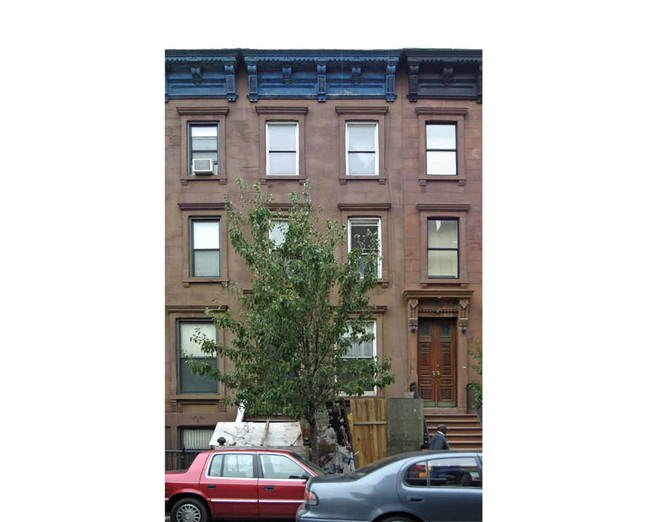 76 W 127th St