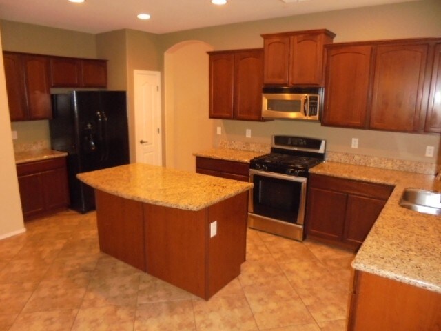 14643 W Acapulco Ln in Surprise, AZ - Building Photo - Building Photo