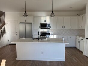 18085 W Lupine Ave in Goodyear, AZ - Building Photo - Building Photo