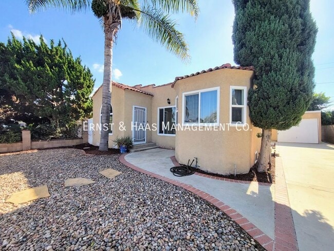 2666 E Madison St in Carson, CA - Building Photo - Building Photo