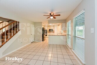 3711 Clear Falls Dr in Houston, TX - Building Photo - Building Photo